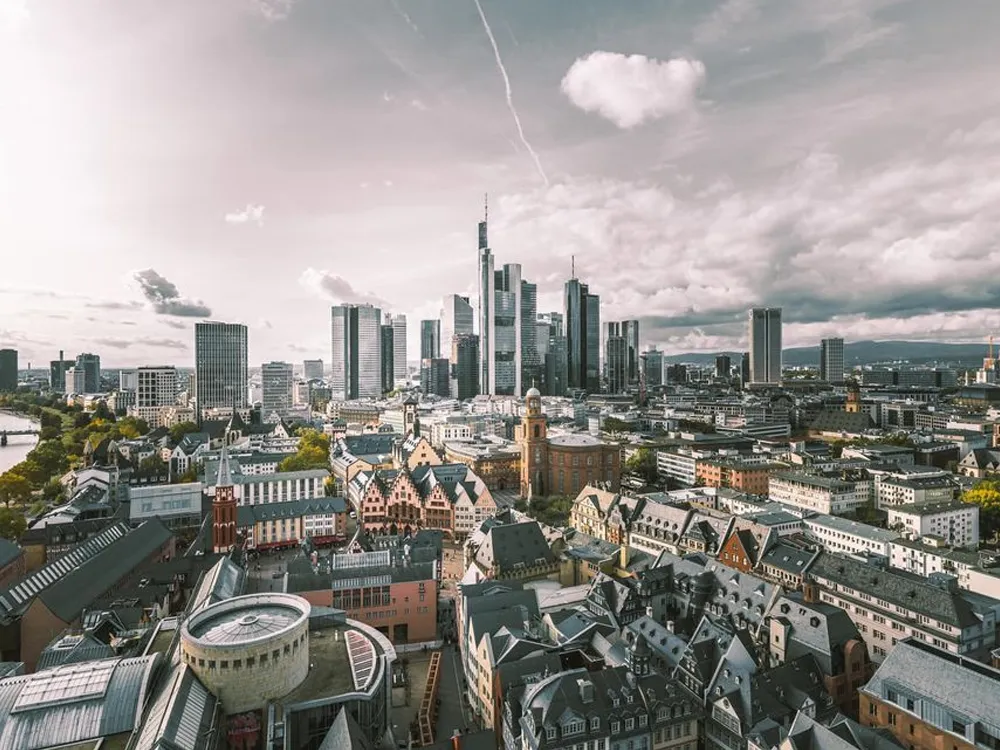 Stellar Real Estate erhält Beratungsmandat einer Deutschen Großbank